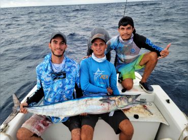 RoaTide - Snorkeling & Fishing thumbnail