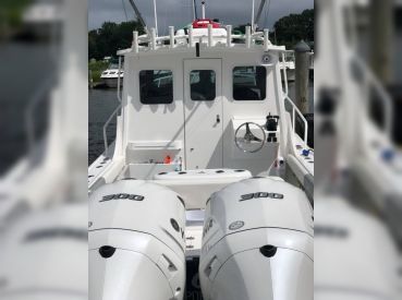 Manic 31 Cabin Bathroom and Mate thumbnail