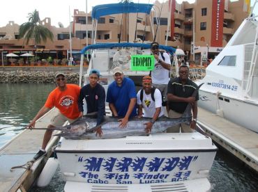 Cabo Sport Fishing: The Fish Finder 31' thumbnail