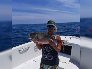 Captain Manny Esparza   25' Mako Key Largo thumbnail