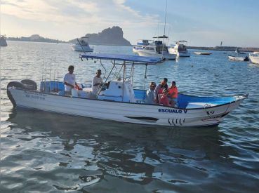 Escualo Fleet - 28ft Super Panga thumbnail