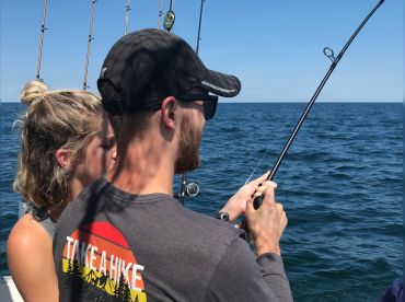 Makin' Waves Fishing Charters – 28'