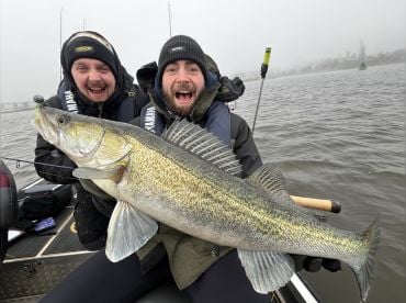 Zander and Perch Fishing Amsterdam thumbnail