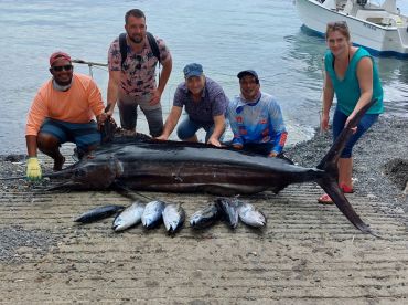 Full Drag Fishing Charters thumbnail