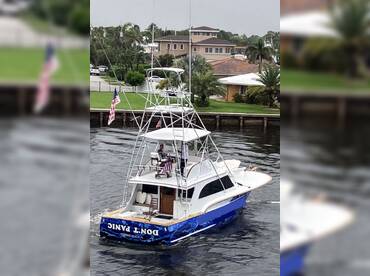 South Florida Boat Charter – 47' Sportfish thumbnail