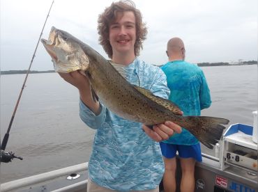 Tranquil, Marsh Fishing in Jacksonville thumbnail