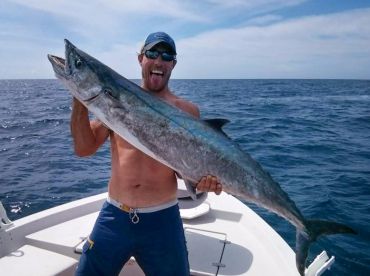 Deep Color Fishing thumbnail