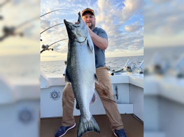 Kinn's Sport Fishing - Algoma 38'