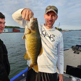 Big Erie Smallie with Big Fat Bass Guide Service