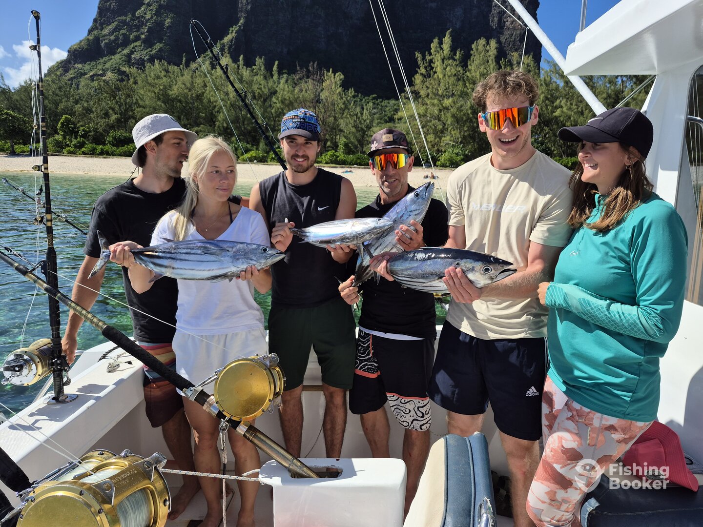 Le Morne Report Photo 0