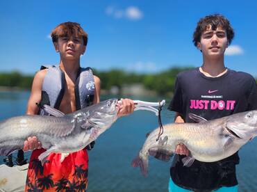 Doubled up on 2 nice Blue Catfish