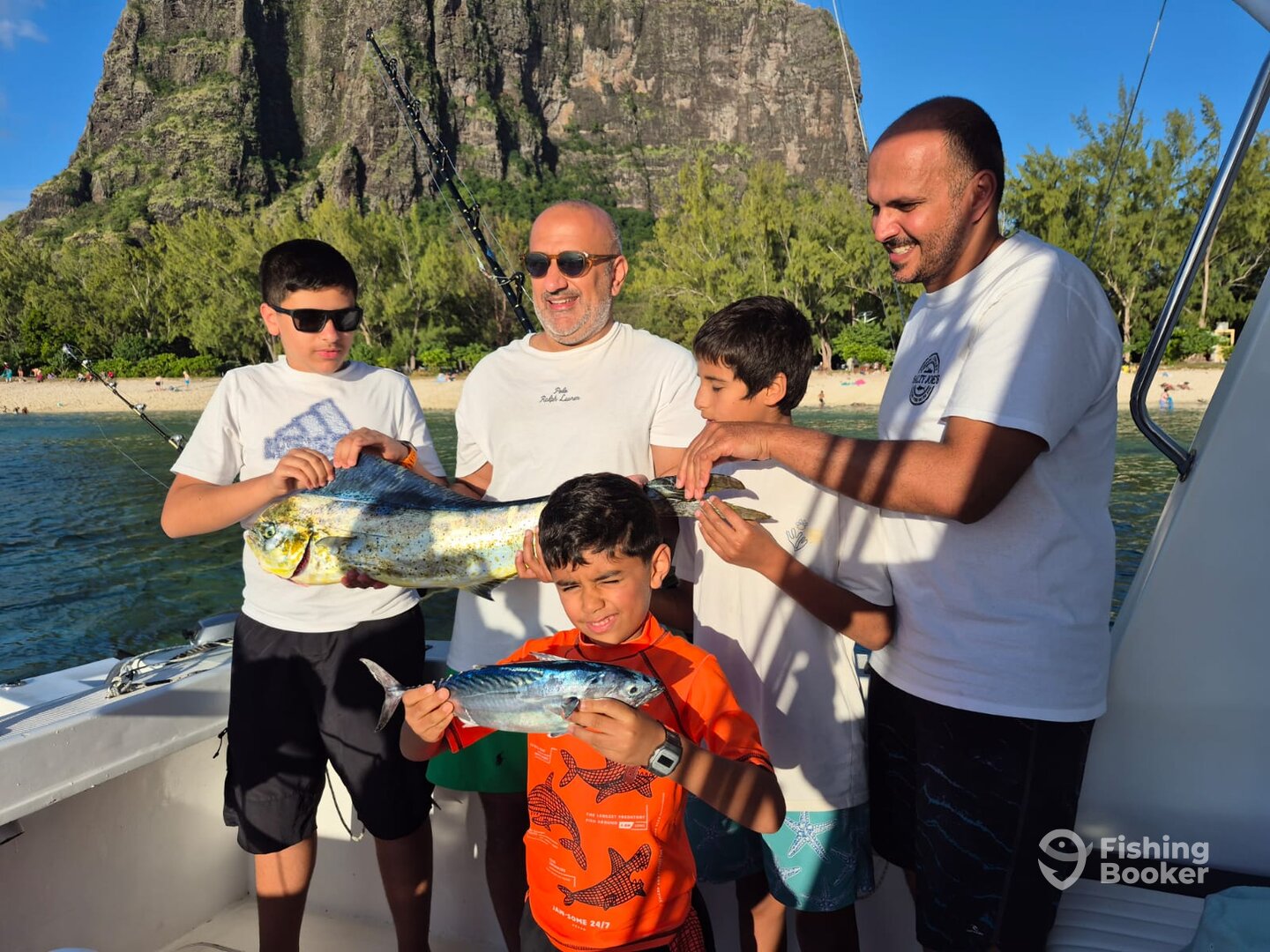 Le Morne Report Photo 0