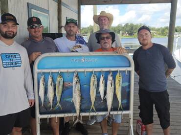 Quick trolling trip gound a few mahi tod