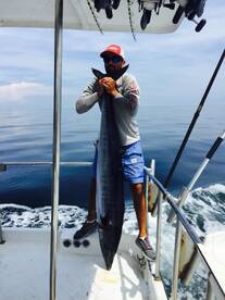Shawn lifts the giant wahoo! 94#!