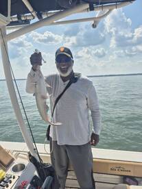 NFL SUPER STAR ROBERT LYLES ON THE BOAT 