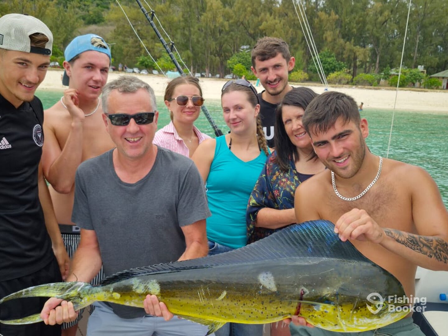Le Morne Report Photo 0