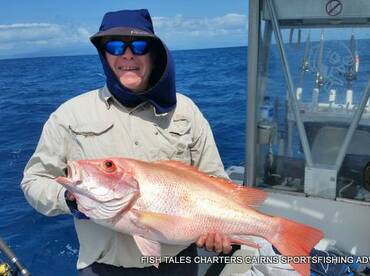 Reef Fishing from Cairns with Fishing Gu
