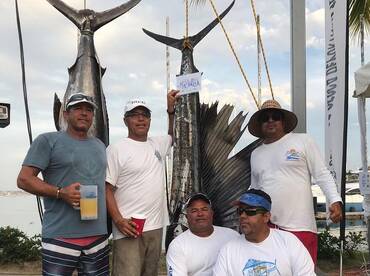Team Macarela win 1st place Sailfish the