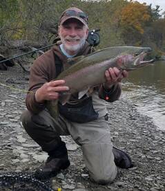Capt. Tim wih buck steelie
