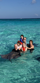 Stingrays Bring the Family Closer