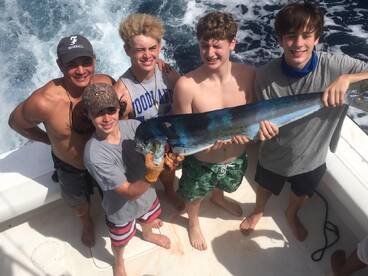 5 mahis, 2 tunas, 1 sail and lots for di