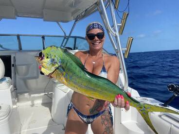 Hittin the Mahi in 500 feet!