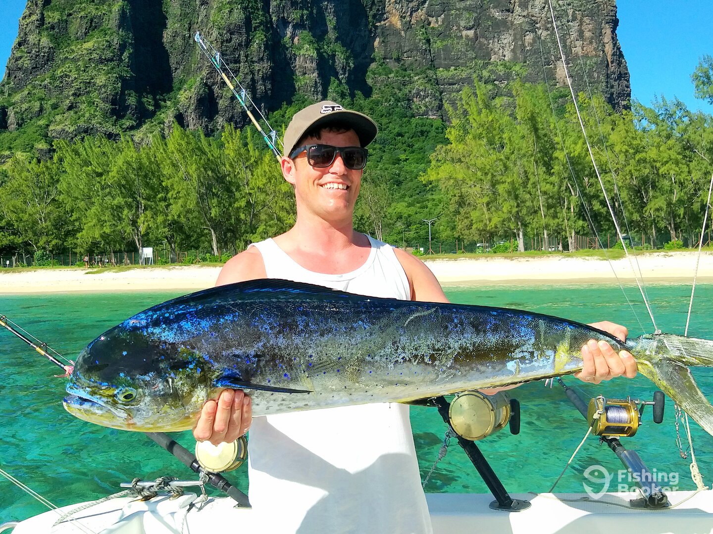 Le Morne Report Photo 0