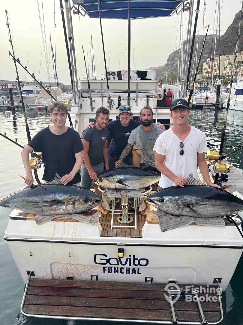 Tunas and the team!