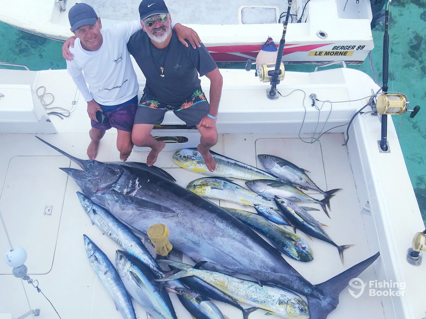 Le Morne Report Photo 0