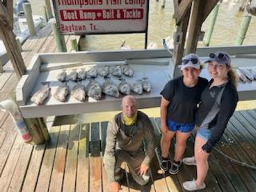 These girl kicked their dads butt in fis