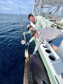 FLY FISHING WITH GOOD DAY IN QUEPOS COST
