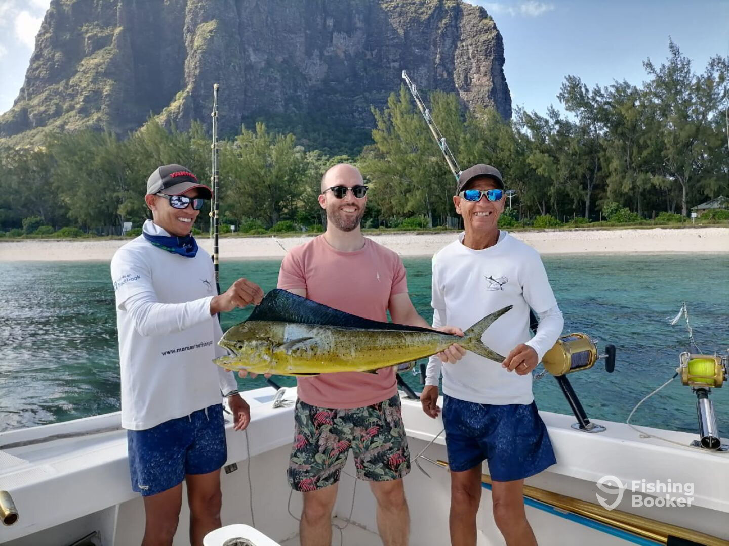 Le Morne Report Photo 0