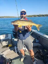 Walleye on the niagara river, what a bla