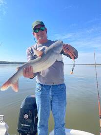 OUTSTANDING Blue catfish action!!