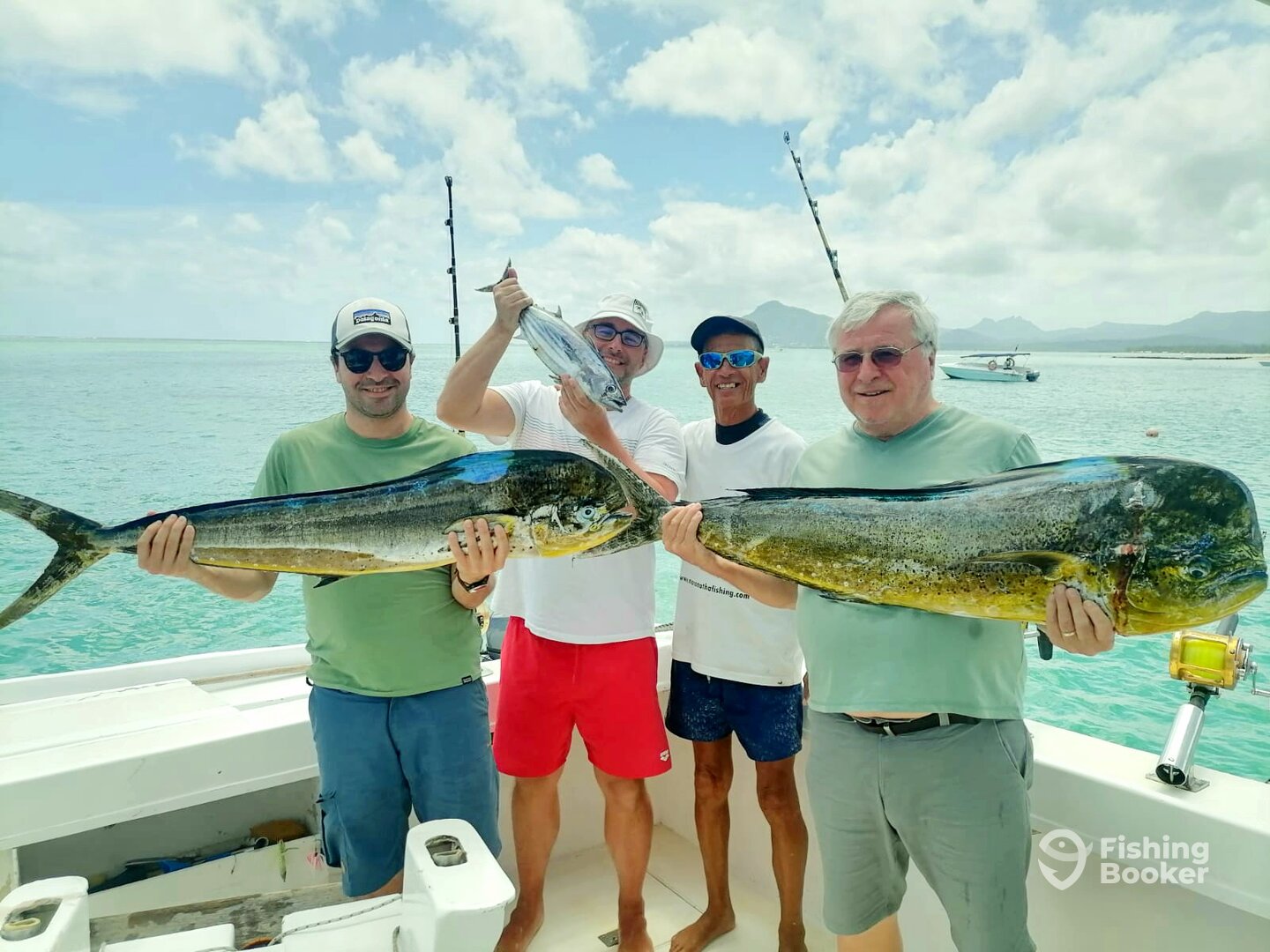 Le Morne Report Photo 0
