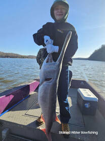 Dad them them reel them in