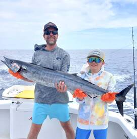 FAMILY FISHING ABOARD GOOD DAY COSTA RIC