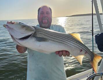 Summer Trophy Fishing on Lake Texoma