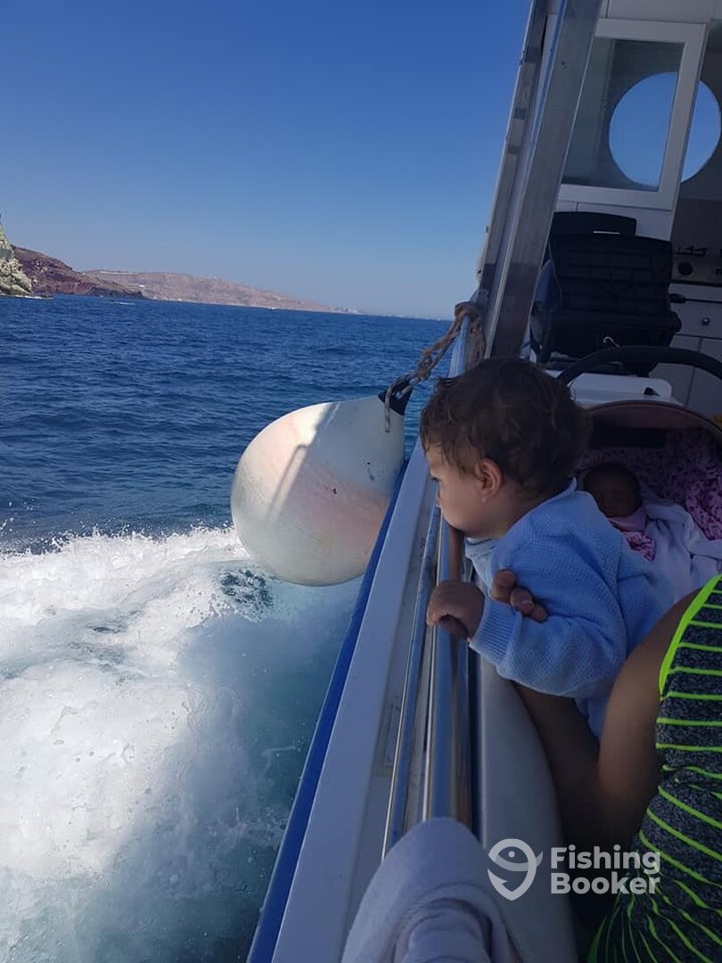 Santorini Report Photo 0
