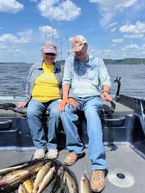 Nice limits of walleyes and saugers, Plu