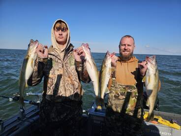 FALL TIME WALLEYE FEVER!!
