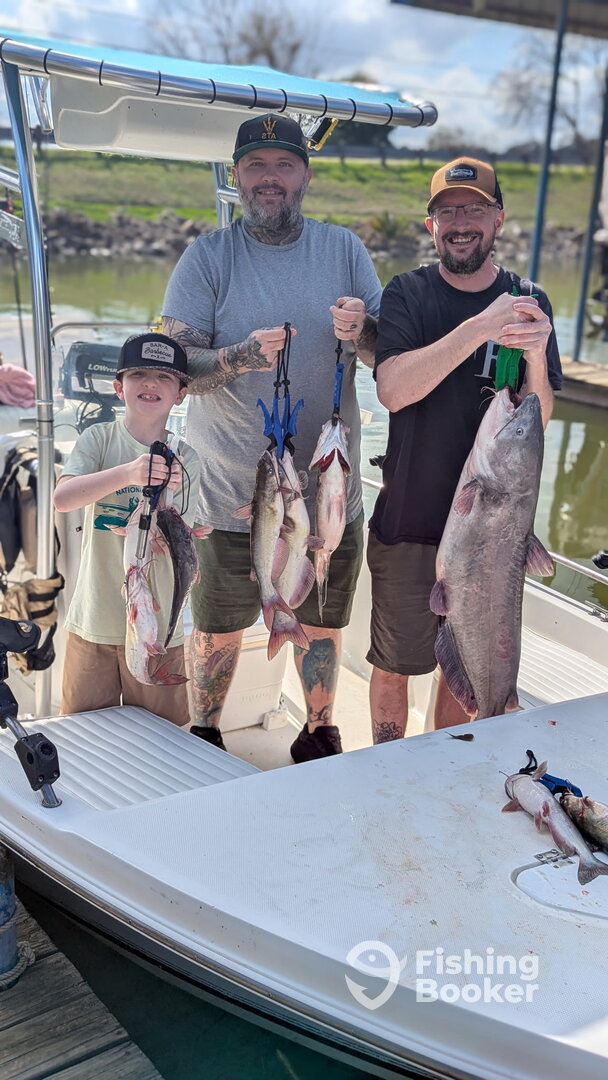 Got some nice fish here,the biggest one 27.6 pound