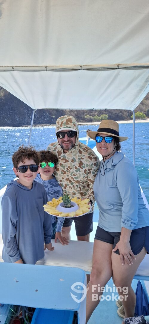 Playa Hermosa Report Photo 0