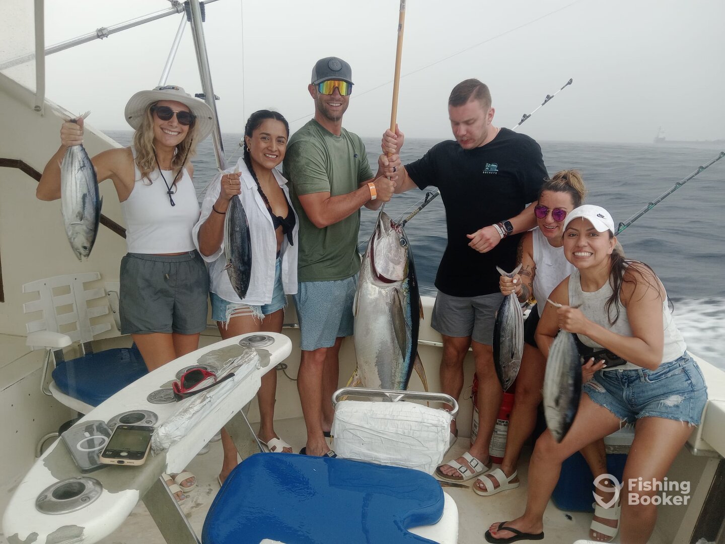 Paradise Island Report Photo 0
