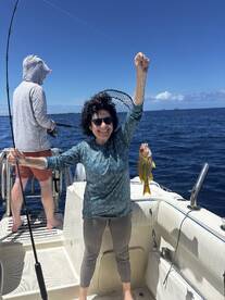 Some goid eaters a happy fam 