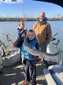Fantastic day catching huge catfish on the Potomac!