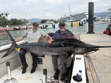 2 1\/2 hour battle with big marlin