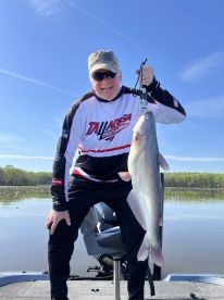 Removing invasive blue catfish from Potomac