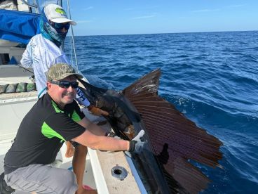 CR Fishing With Great Crews